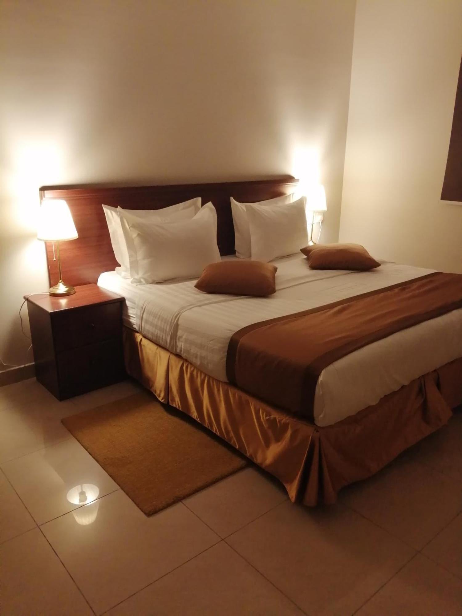 Nozol Al Toot Furnished Units Aparthotel Riyadh Phòng bức ảnh